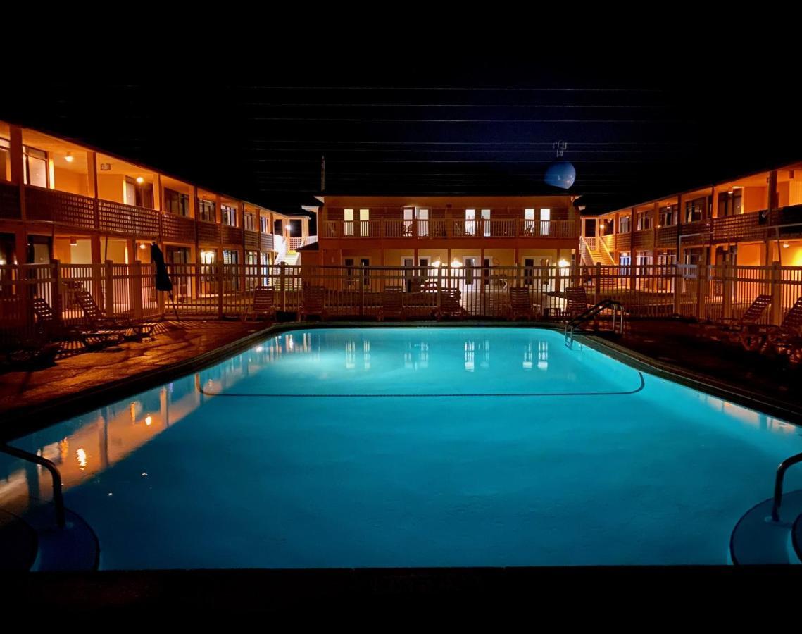 Buccaneer Inn St. George Island Buitenkant foto